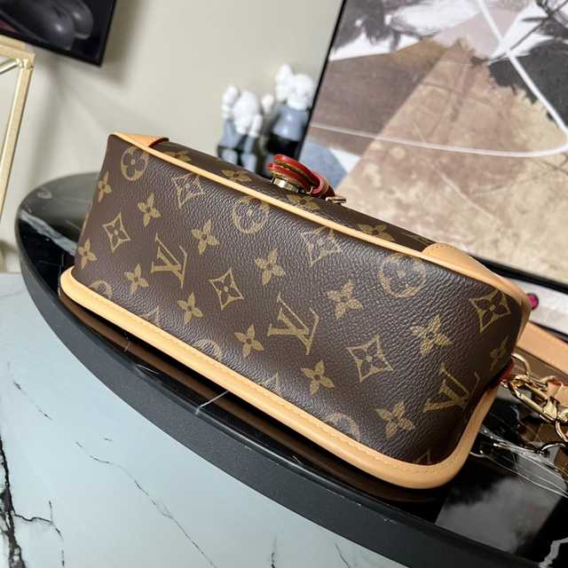M45985 Diane 25 M45985 Diane 25