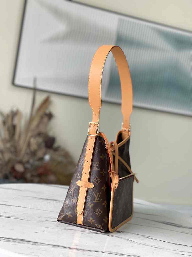 M46203 CarryAll 29 M46203 CarryAll 29