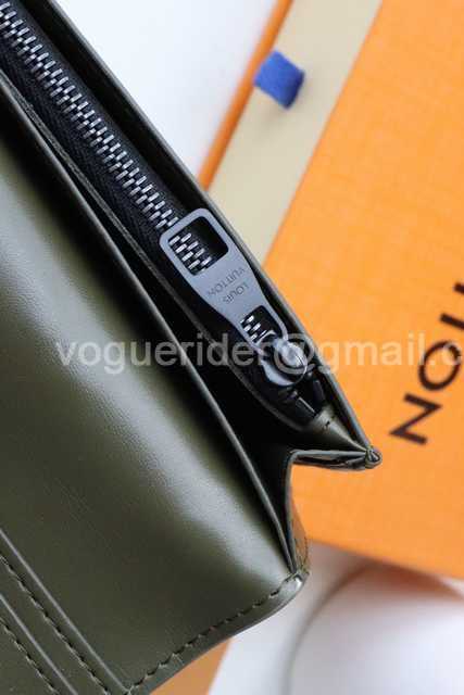 M80503 Brazza 19 M80503 Brazza 19