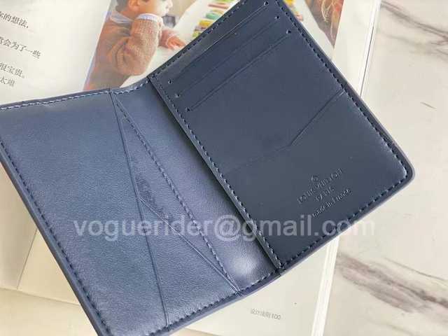 M80421 Passport Holder M80421 Passport Holder