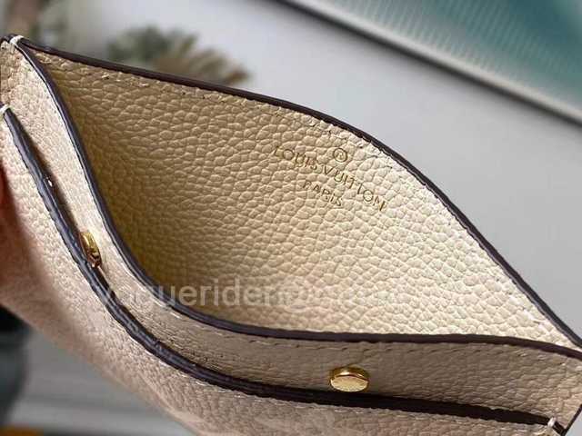 M80401 Card Holder By The Pool M80401 Card Holder By The Pool