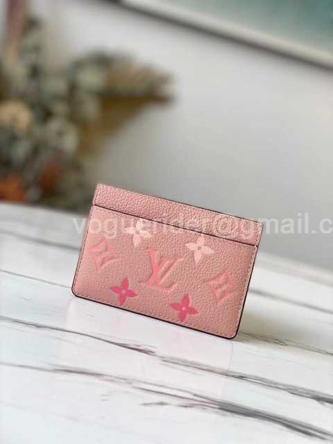 M80401 Card Holder By The Pool M80401 Card Holder By The Pool
