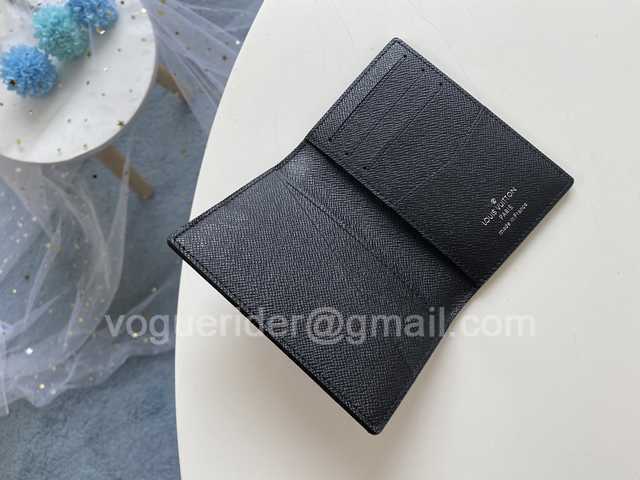 N60391 Passport Holder N60391 Passport Holder