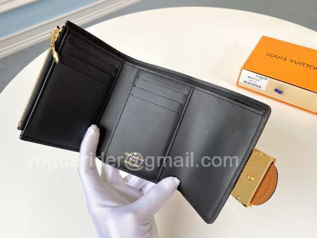M68725 Dauphine M68725 Dauphine