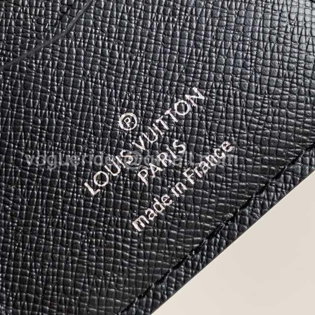 M30377 Passport Holder M30377 Passport Holder
