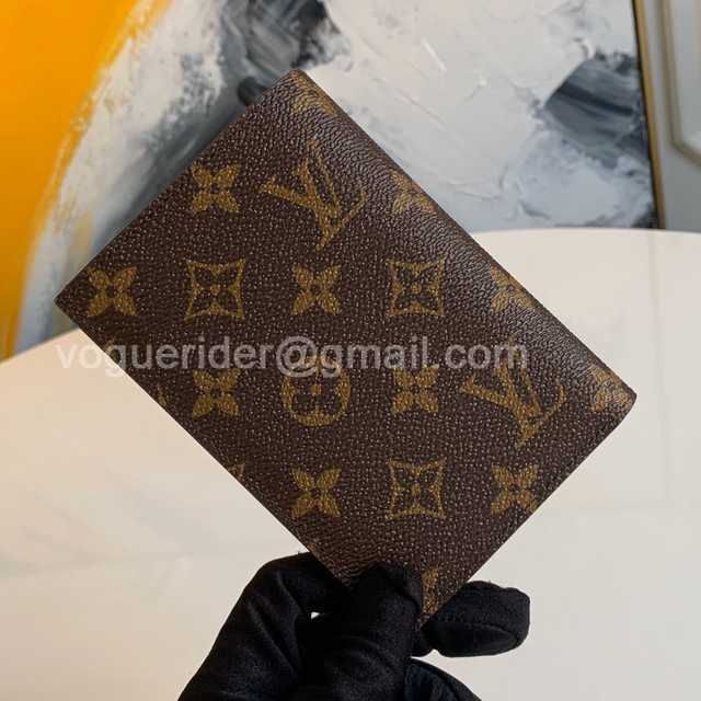 M64411 Passport Holder M64411 Passport Holder