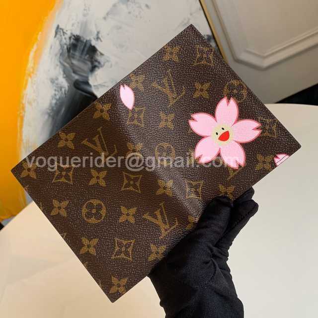 M64411 Passport Holder M64411 Passport Holder