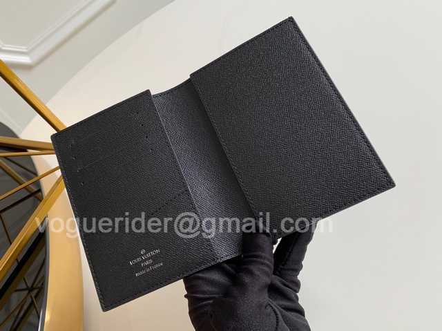 M64411 Passport Holder M64411 Passport Holder