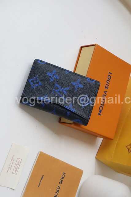 M80798 Passport Holder M80798 Passport Holder