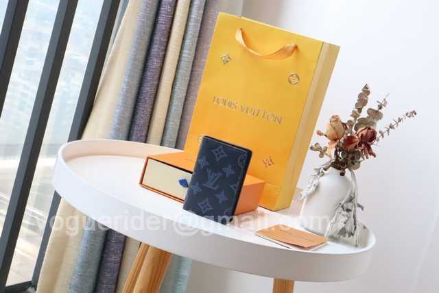 N80421/M61696 Passport Holder N80421/M61696 Passport Holder