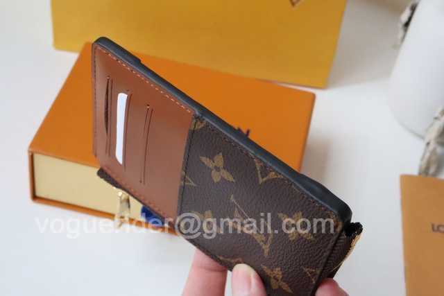 M80556 Multi Card Holder Trunk M80556 Multi Card Holder Trunk