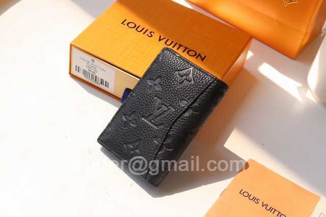 M69044 Passport Holder M69044 Passport Holder