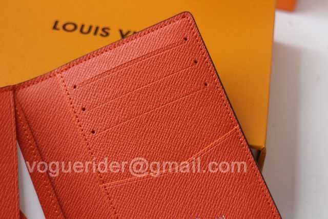 N63144 Passport Holder N63144 Passport Holder