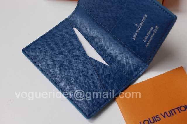 M48560 Passport Holder