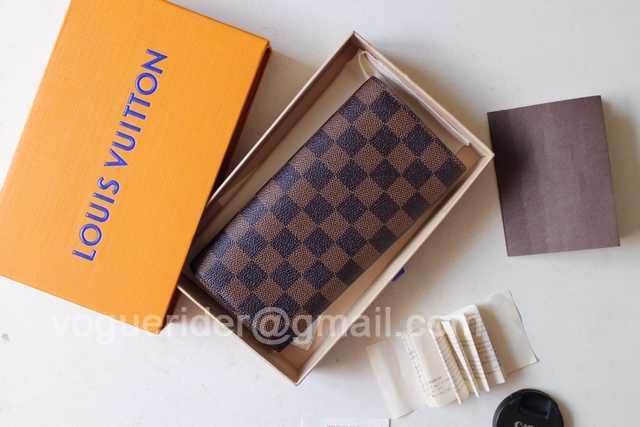 M61289 Emilie M61289 Emilie