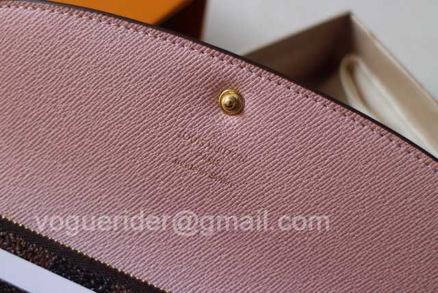 M61289 Emilie M61289 Emilie