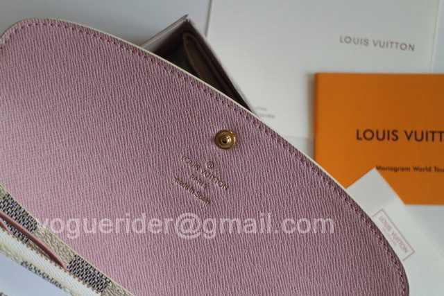 M61289 Emilie M61289 Emilie