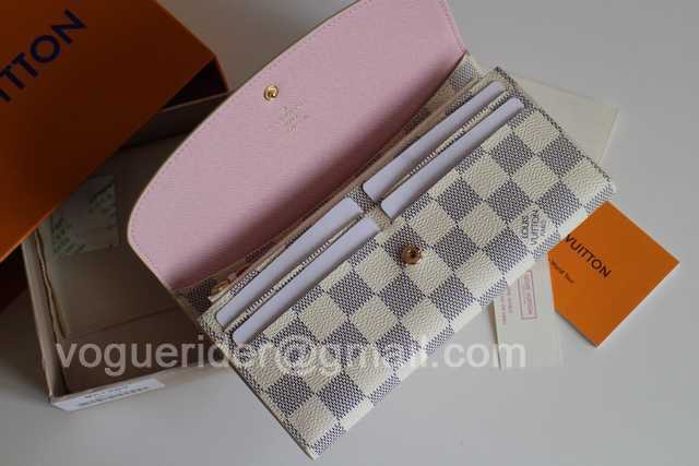M61289 Emilie M61289 Emilie
