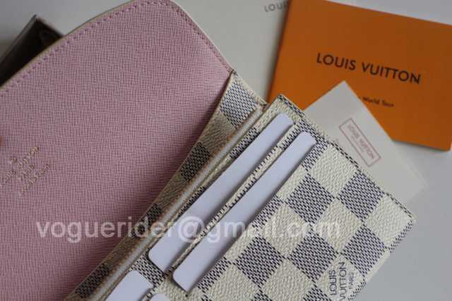M61289 Emilie M61289 Emilie