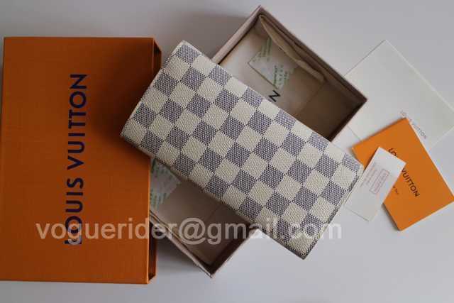 M61289 Emilie M61289 Emilie