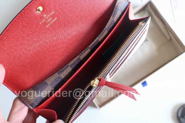 M61289 Emilie M61289 Emilie
