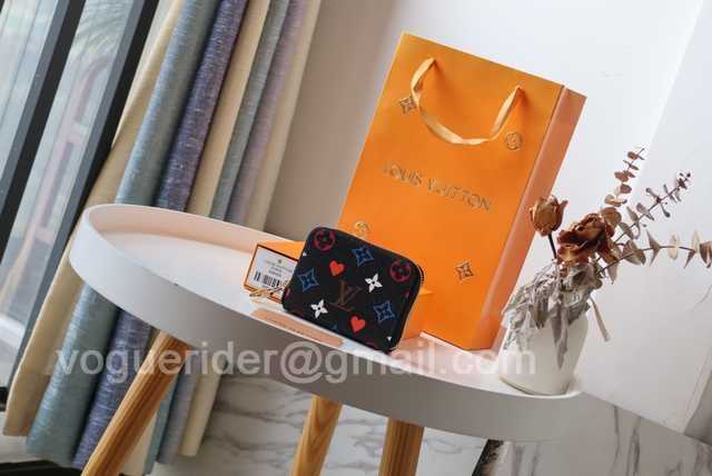 M80305 Zippy Coin Purse M80305 Zippy Coin Purse