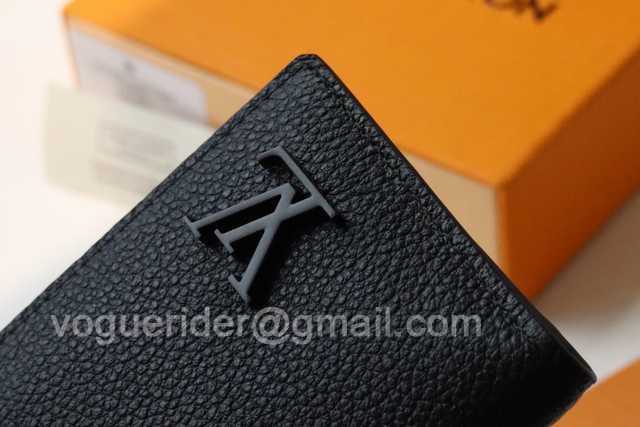 M69979 Passport Holder M69979 Passport Holder