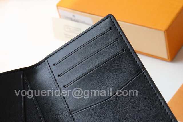M69979 Passport Holder M69979 Passport Holder
