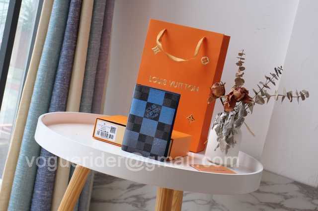 M60181 Passport Holder M60181 Passport Holder