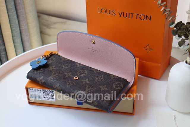 M64202 Emilie M64202 Emilie