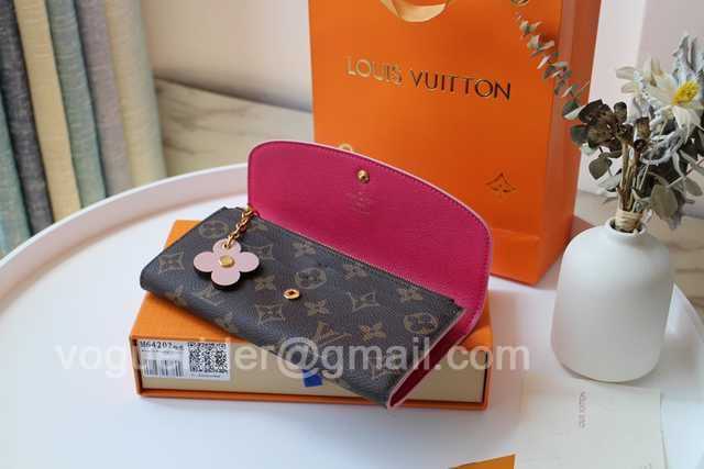 M64202 Emilie M64202 Emilie