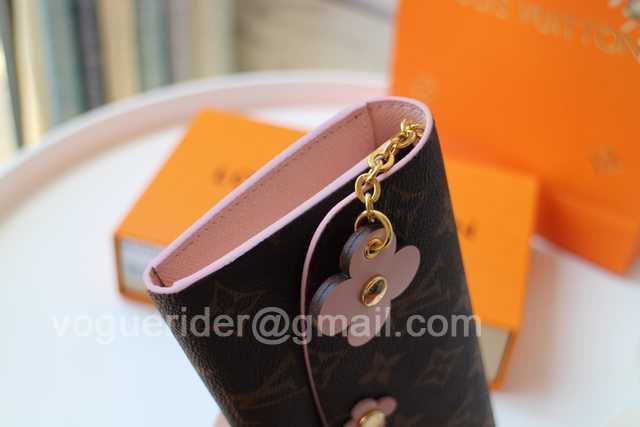 M64202 Emilie M64202 Emilie