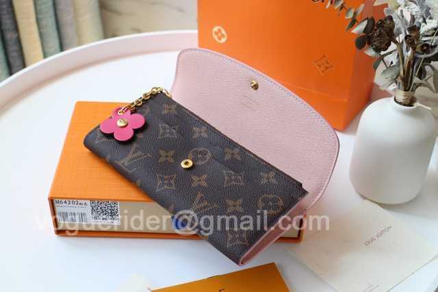 M64202 Emilie M64202 Emilie