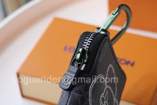 M62895 Anneau-Cle Zipped Coin Purse M62895 Anneau-Cle Zipped Coin Purse