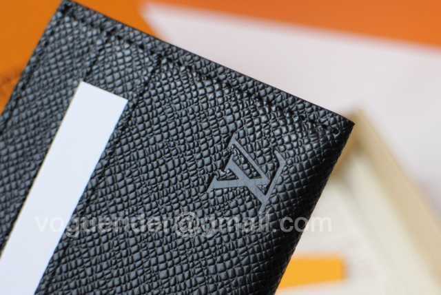 M62170 Porte Cartes Double M62170 Porte Cartes Double