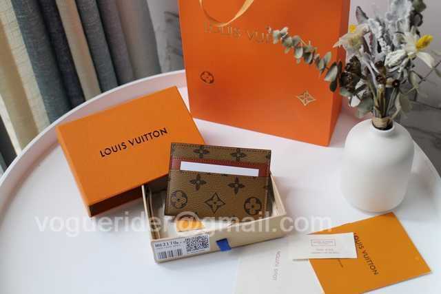 M62170 Porte Cartes Double M62170 Porte Cartes Double