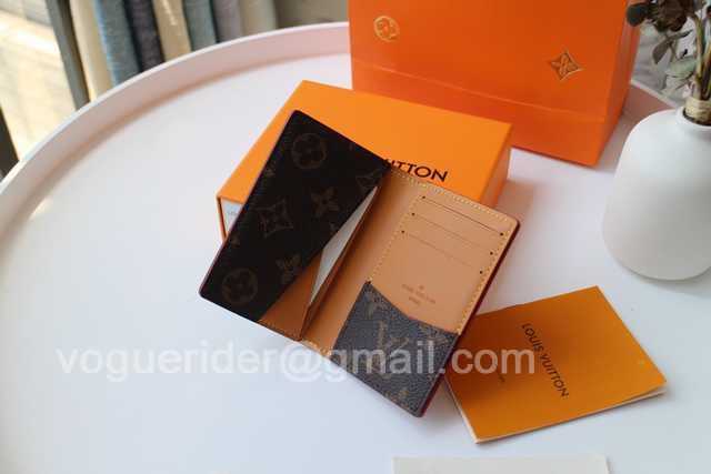 M68902 Passport Holder M68902 Passport Holder