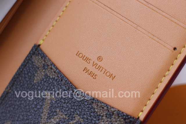 M68902 Passport Holder M68902 Passport Holder