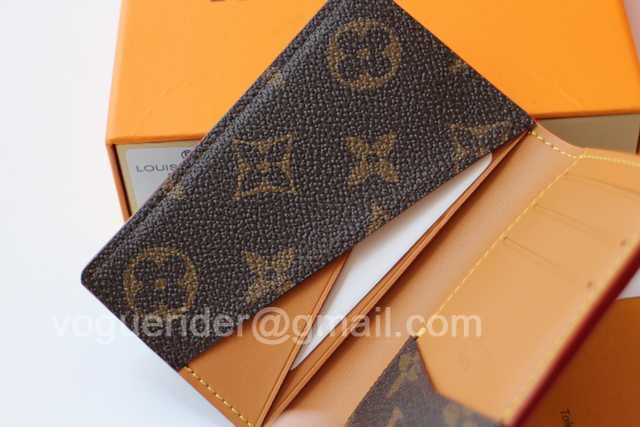 M68902 Passport Holder M68902 Passport Holder