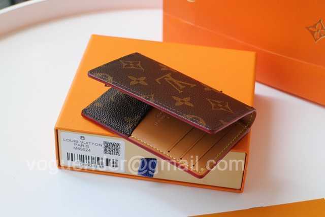 M68902 Passport Holder M68902 Passport Holder