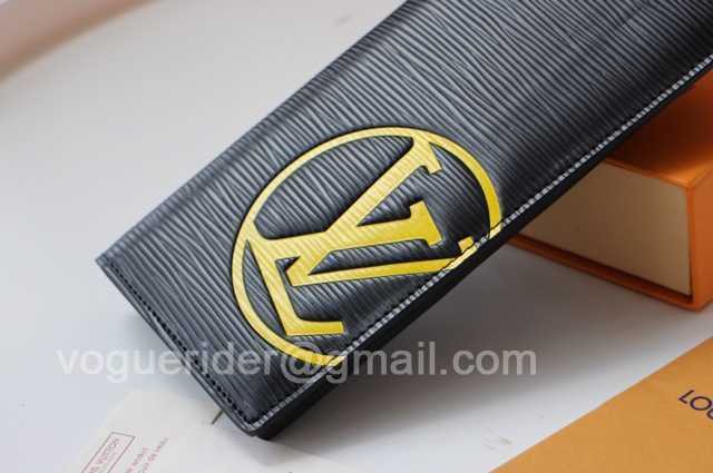 M67910 Brazza EPI Initials M67910 Brazza EPI Initials