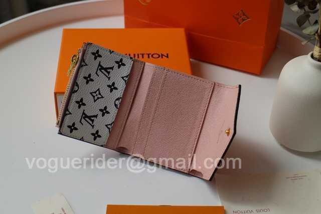 M67640 Zoe M67640 Zoe
