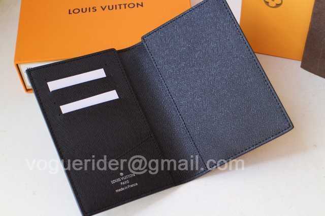 M64411 Passport Holder M64411 Passport Holder