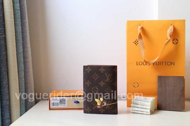 M64411 Passport Holder M64411 Passport Holder