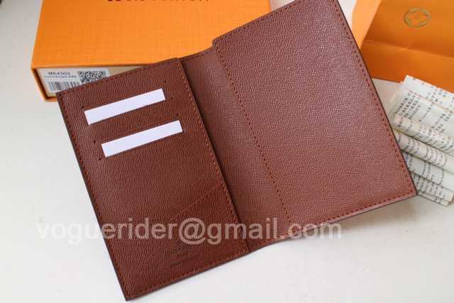 M64411 Passport Holder M64411 Passport Holder
