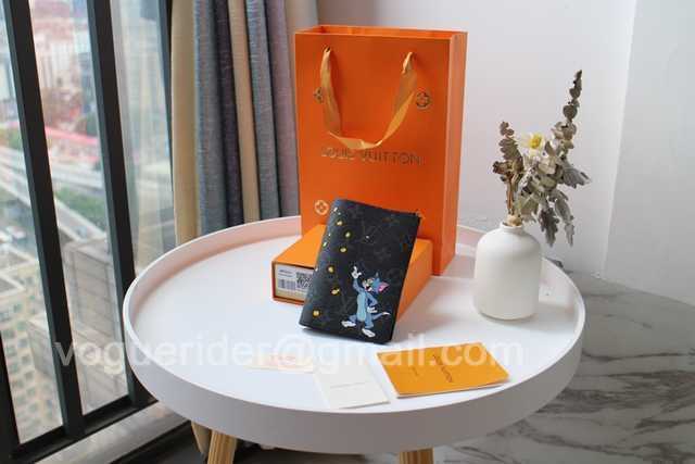 M64411 Passport Holder M64411 Passport Holder