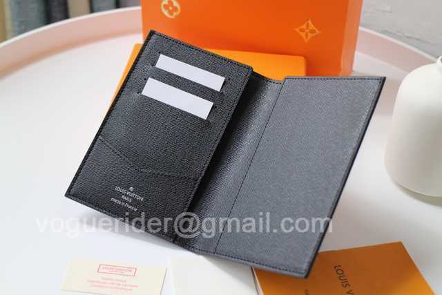 M64411 Passport Holder M64411 Passport Holder