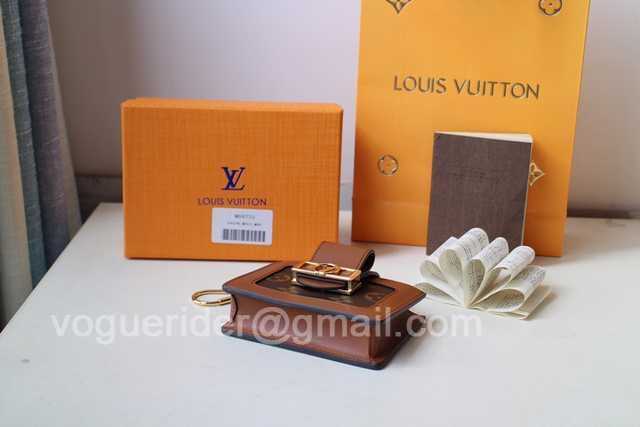 M68751 Dauphine Multicates M68751 Dauphine Multicates