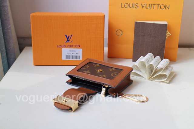 M68751 Dauphine Multicates M68751 Dauphine Multicates