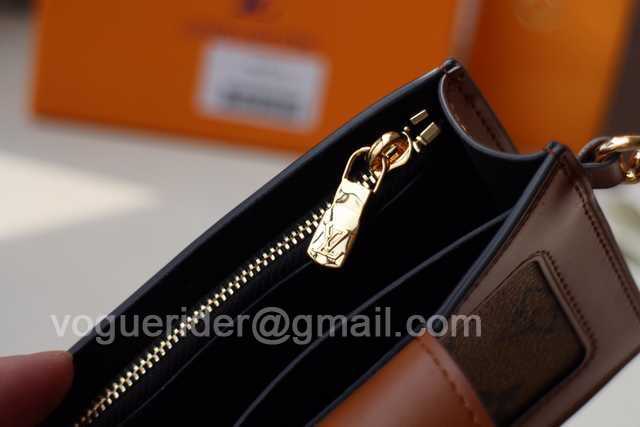 M68751 Dauphine Multicates M68751 Dauphine Multicates